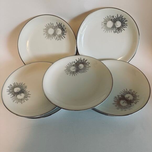 Kutani Burst China (7) Salad Plates White/Silver/Gray Japan Hand Painted VTG - Picture 9 of 13